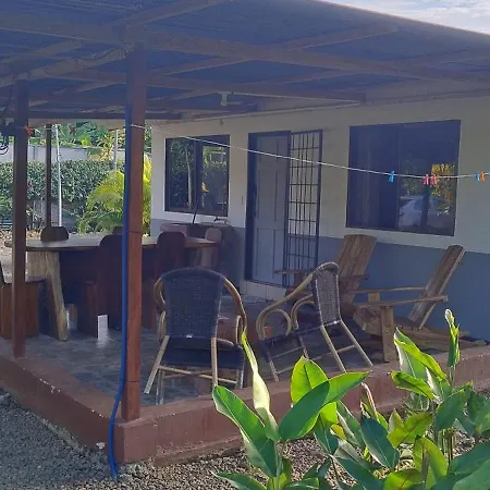 Cabinas Los Tucanes Cahuita Exterior photo