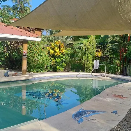 Cabinas Los Tucanes Cahuita Exterior photo