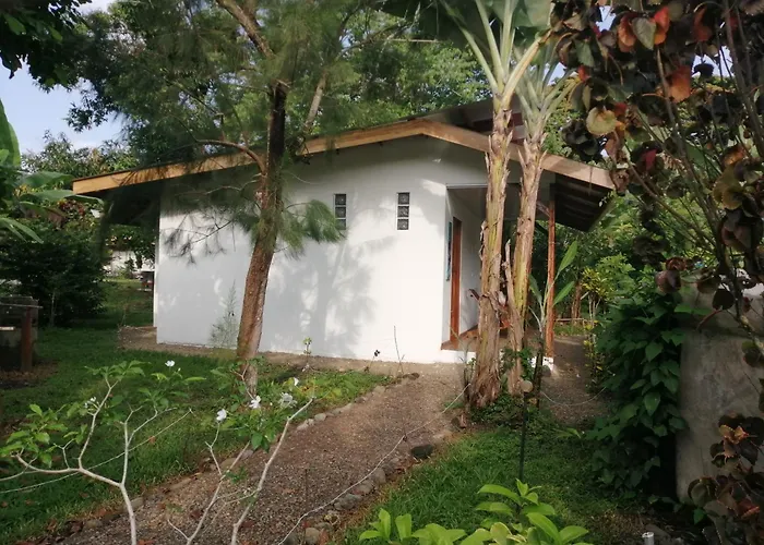 Cabinas Los Tucanes