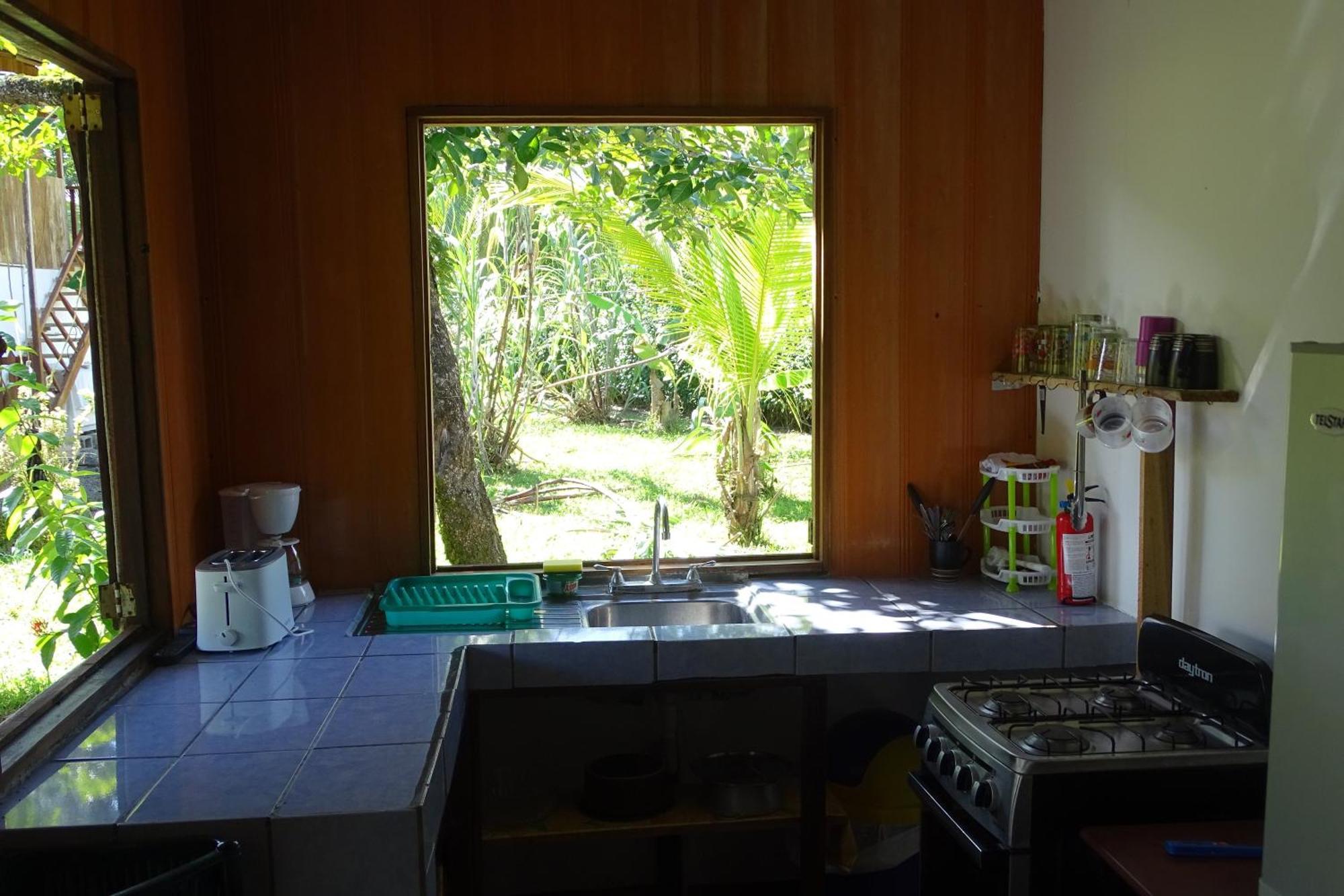 Cabinas Tucanes * Cahuita